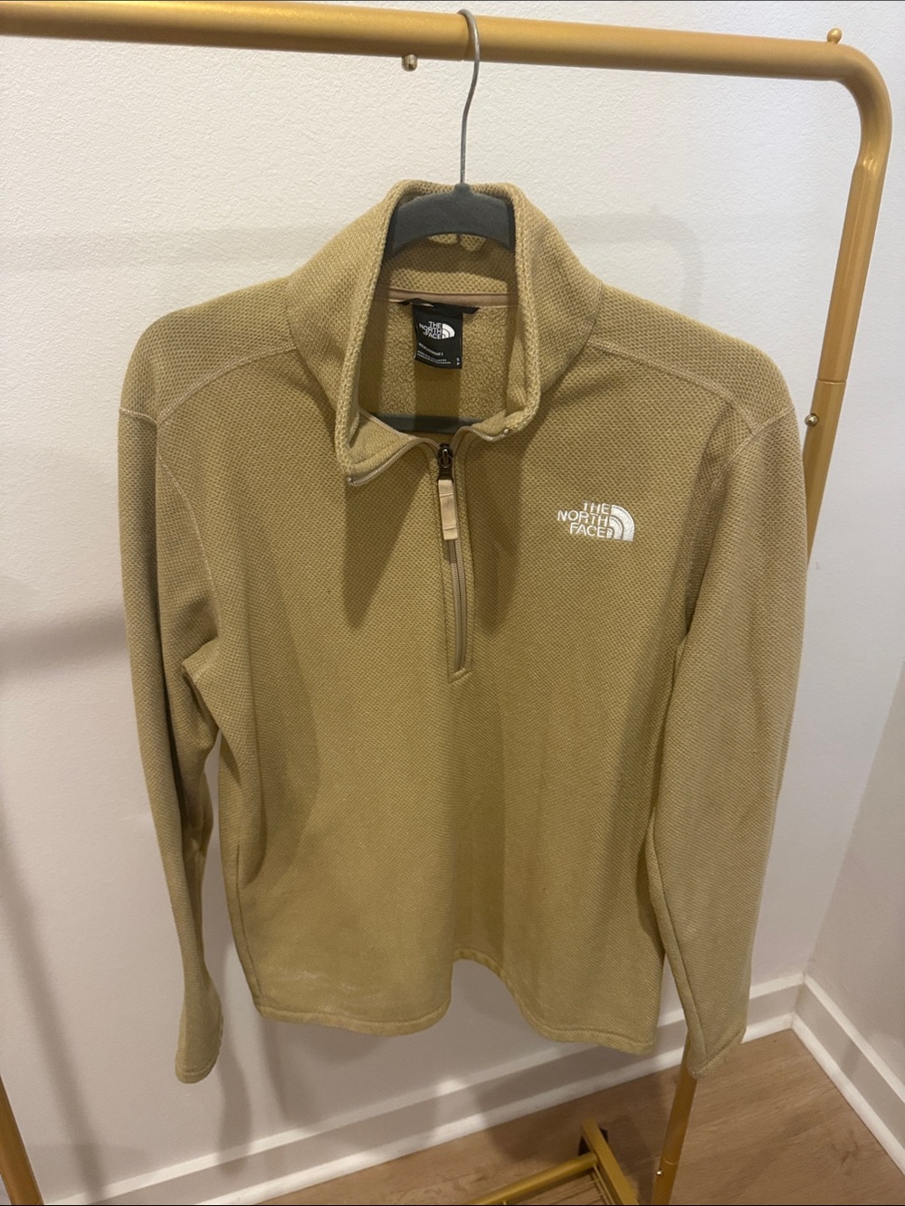 The North Face Men’s Khaki/Tan Half-Zip Fleece Pullover